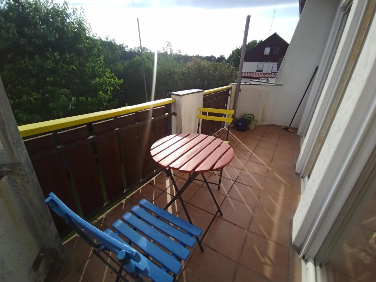 Grosses Zimmer Bad Kueche Wohnzimmer Terasse Garten Zentral Ruhig Landsberg am Lech Kültér fotó