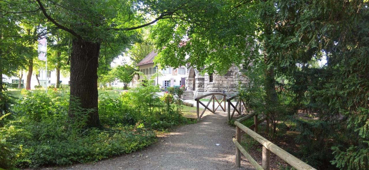Grosses Zimmer Bad Kueche Wohnzimmer Terasse Garten Zentral Ruhig Landsberg am Lech Kültér fotó
